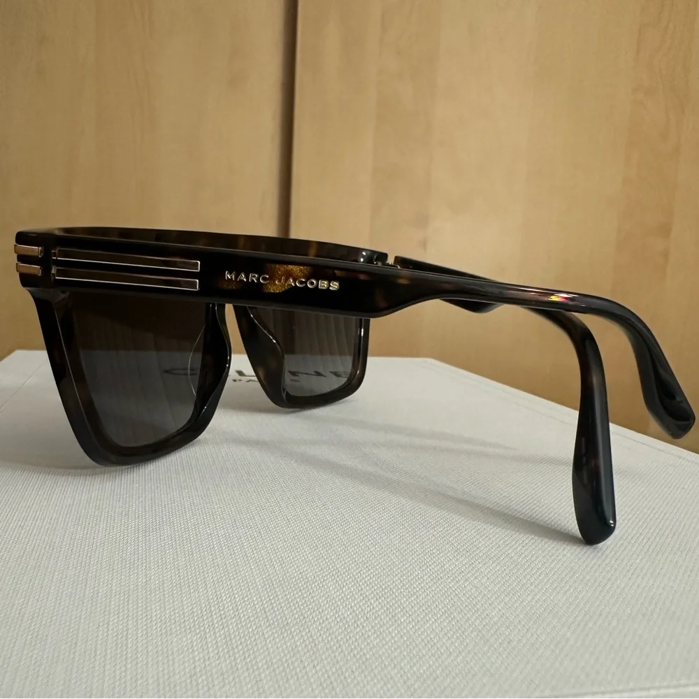 Marc Jacobs Brown Tortoise Sunglasses - Picture 3 of 6